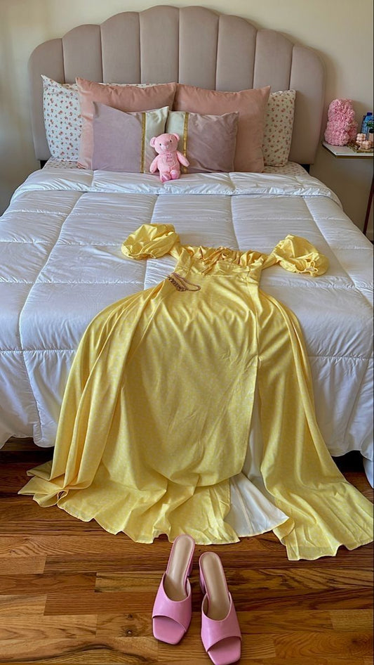 Robe de soirée longue en satin jaune à épaules dénudées et ligne A élégante Robe de bal Robe de soirée C3320