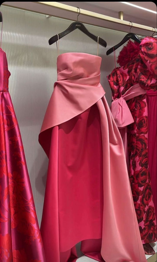 Robe de soirée longue en satin rose à bretelles spaghetti élégante avec plis C3382