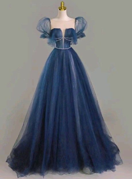 Robe de soirée longue bleu marine à manches courtes bouffantes et coupe trapèze avec perles C3488