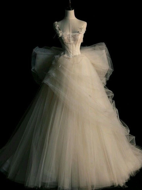 Robe de bal élégante bretelles longues robes de mariée en tulle avec des fleurs CC353