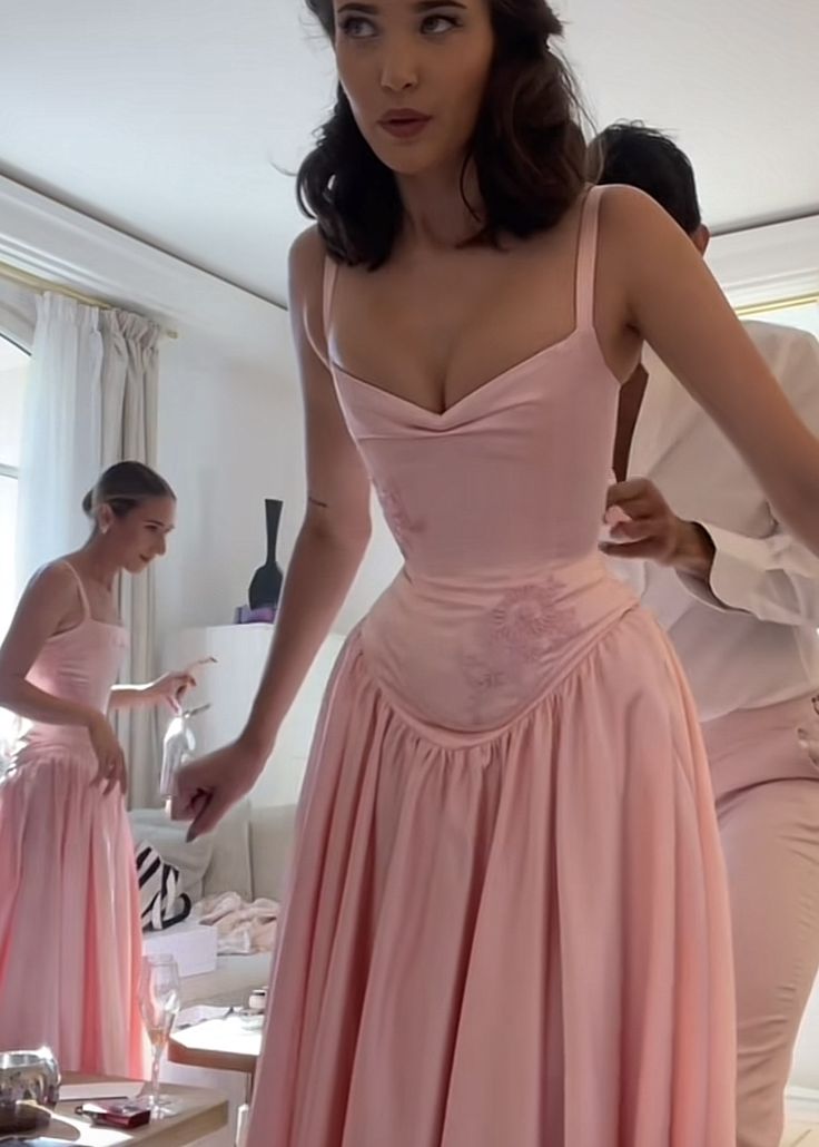 Robe de soirée longue en satin rose à bretelles trapèze élégante, tenue d'anniversaire C3553