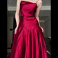 Jolie robe de bal longue en satin rouge à bretelles spaghetti et coupe trapèze C3602