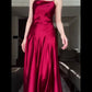 Jolie robe de bal longue en satin rouge à bretelles spaghetti et coupe trapèze C3602