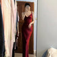 Robe de bal longue en satin bordeaux à bretelles spaghetti et jolie sirène C3603