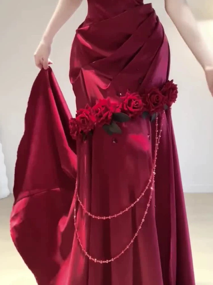 Robe de bal longue en satin bordeaux à une épaule style sirène vintage C3606