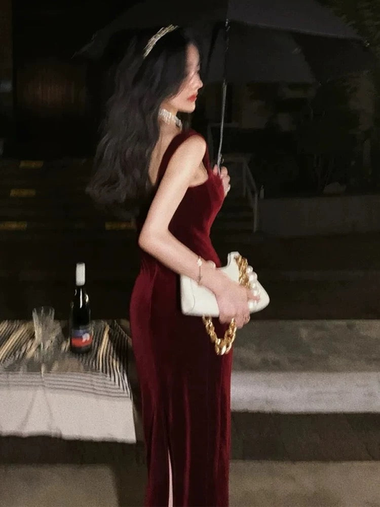 Superbe robe de soirée en velours bordeaux à bretelles sirène, robes de bal, tenues d'anniversaire C3620