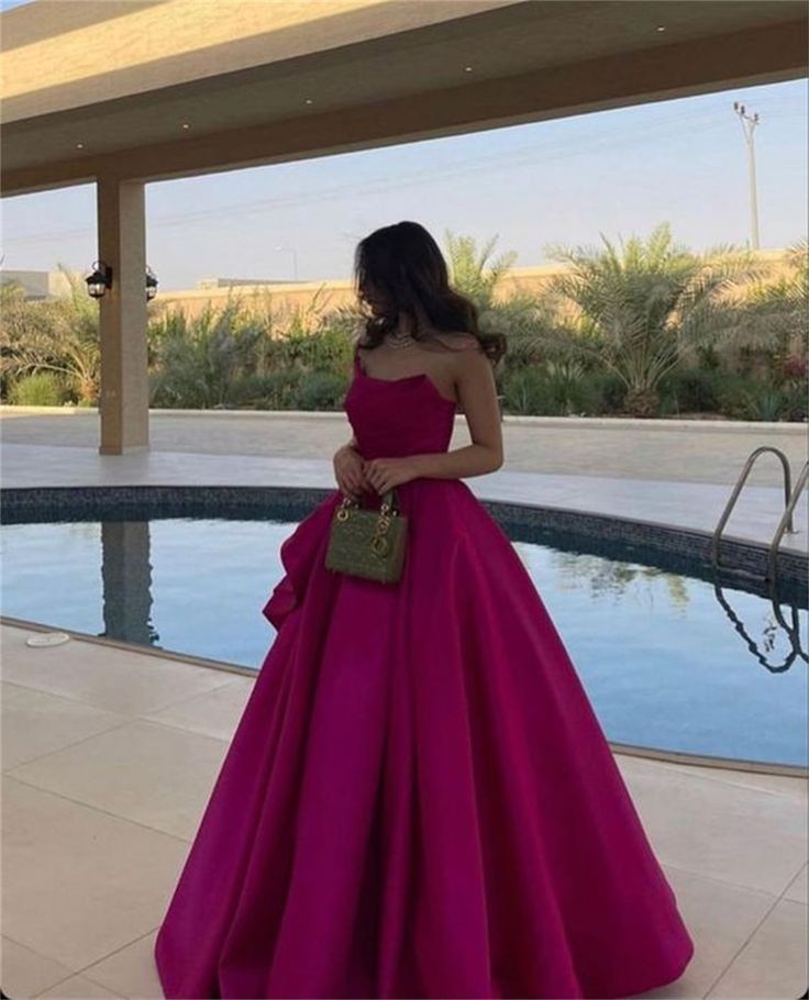 Robe de soirée longue en satin rose vif sans bretelles, jolie robe de bal à volants, ligne A C3688