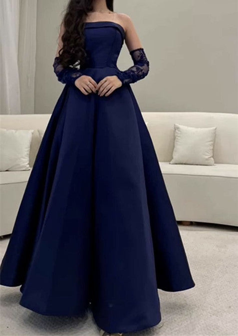 Jolie robe de soirée longue bleu marine sans bretelles en forme de A avec gants C3695