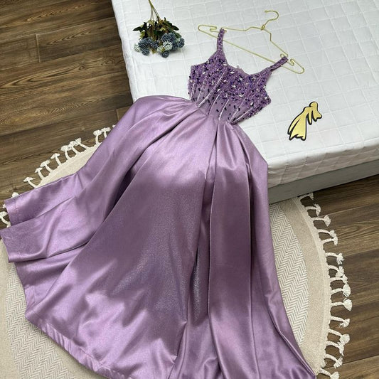 Robe de soirée longue en satin lilas à bretelles spaghetti et ligne A C3714