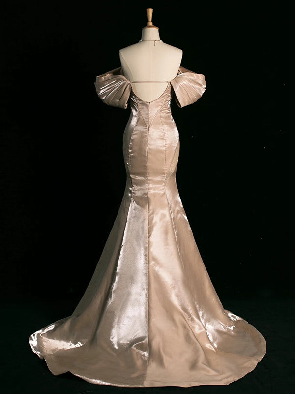 Robe de soirée longue en satin à épaules dénudées et jolie sirène couleur champagne C3762