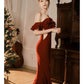 Robe de soirée longue en satin bordeaux à épaules dénudées et jolie sirène C3788