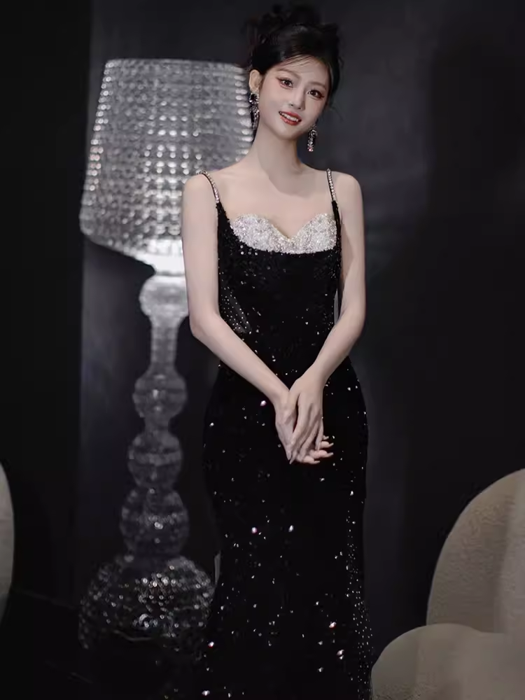 Robe de bal longue noire à bretelles sexy et paillettes C39