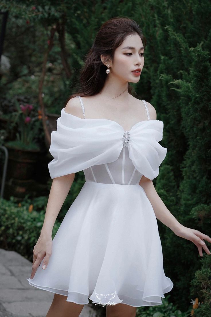 A-Line Strapless Cap Sleeves Back White Short Homecoming Dress C406