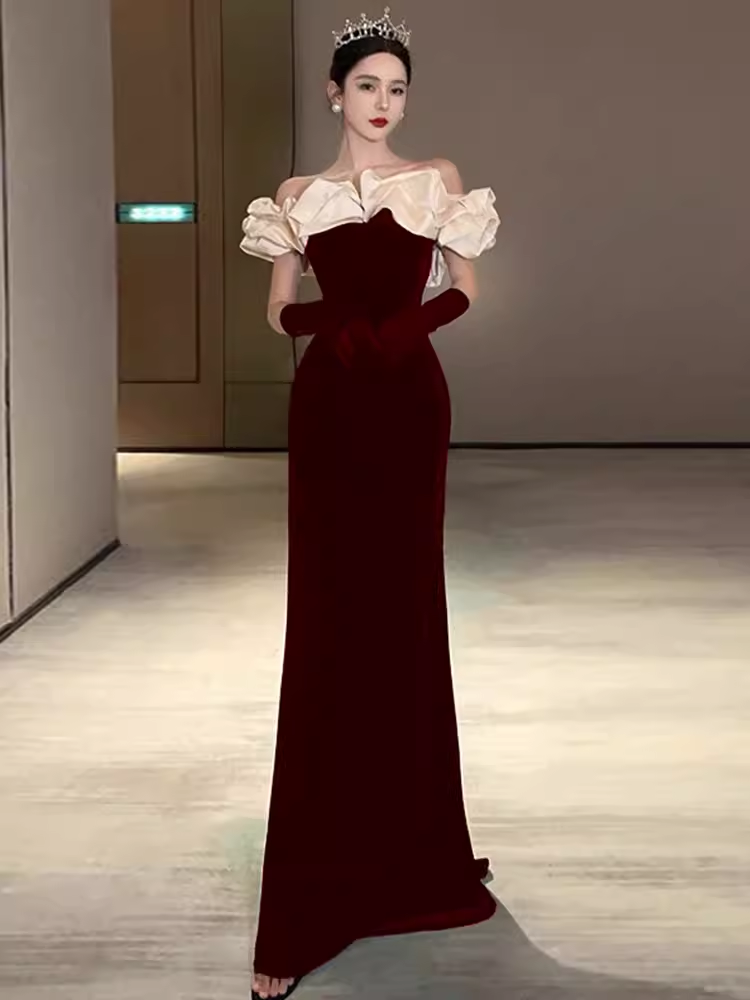 Sexy Mermaid Burgundy Velvet Prom Dresses With Gloves C43