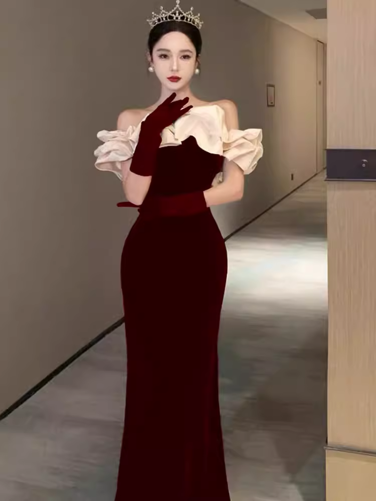 Sexy Mermaid Burgundy Velvet Prom Dresses With Gloves C43