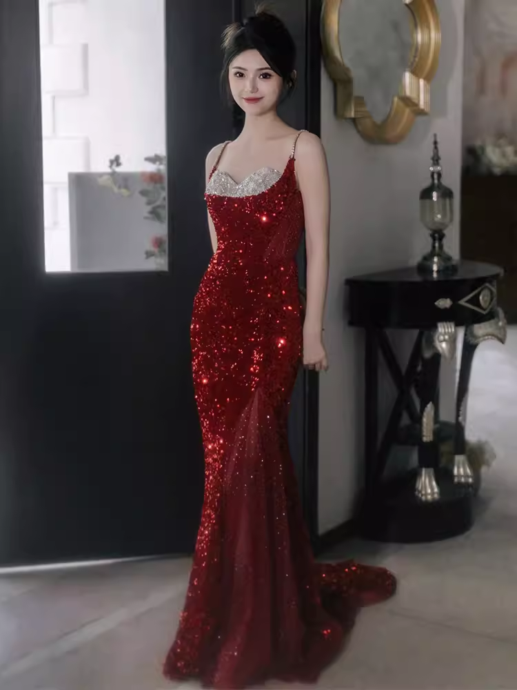 Robes de bal sexy sirène bordeaux à paillettes C44