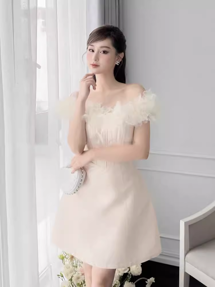 Robe trapèze Simple en Tulle, épaules dénudées, tenue courte d'anniversaire, robe de soirée C539