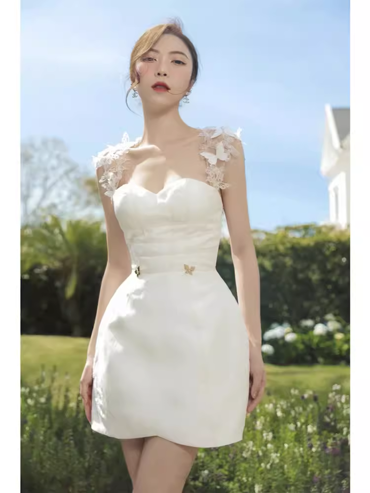 Robe de bal courte en dentelle trapèze simple, robe de soirée blanche, C543