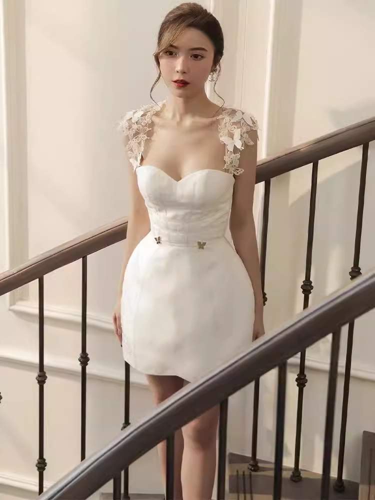 Robe de bal courte en dentelle trapèze simple, robe de soirée blanche, C543