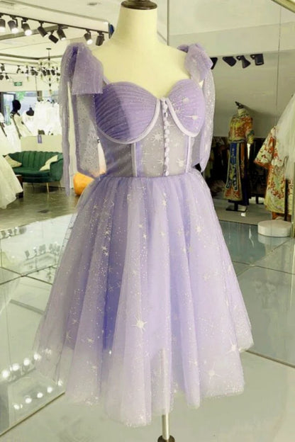 Jolie robe de soirée courte en tulle lilas ligne A C560