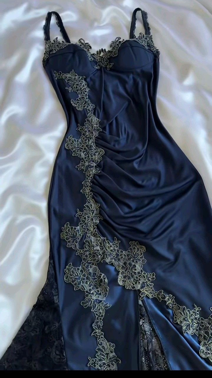 Robe de bal en dentelle sirène bleu marine sexy, robe de soirée C617