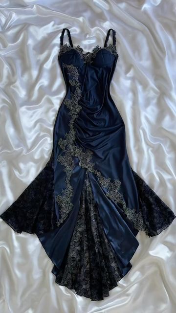 Robe de bal en dentelle sirène bleu marine sexy, robe de soirée C617