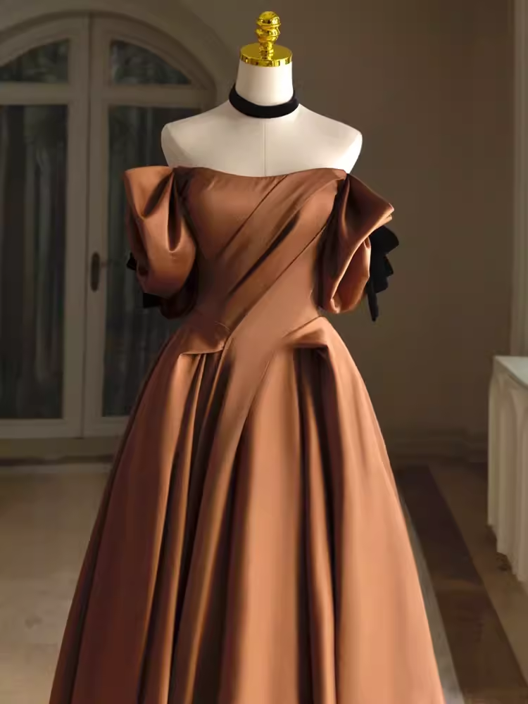 Robe de bal longue en satin marron, sexy, ligne A, épaules dénudées, C822