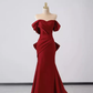 Robe de bal longue en satin bordeaux à épaules dénudées et sirène sexy C845