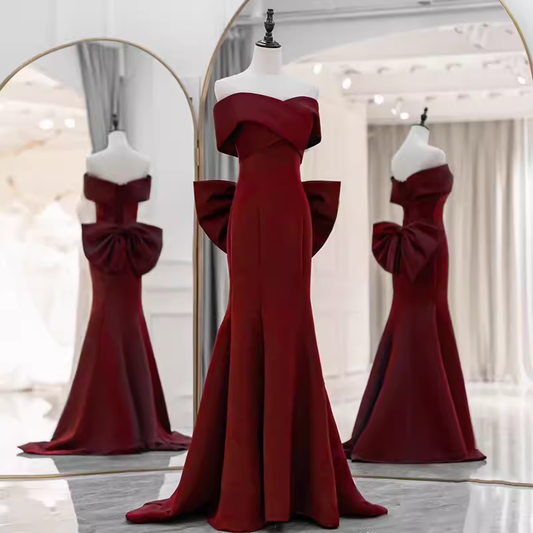 Robe de bal longue en satin bordeaux à épaules dénudées et sexy avec nœud papillon C846