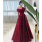 Robe de bal longue sexy en satin bordeaux à épaules dénudées et tulle C848