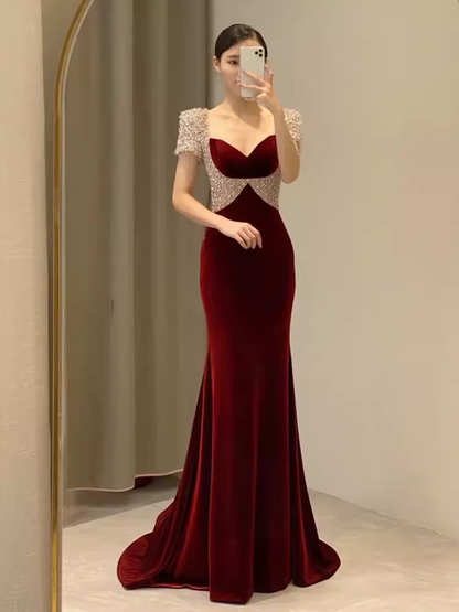 Robes de bal longues en velours bordeaux simple sirène C95