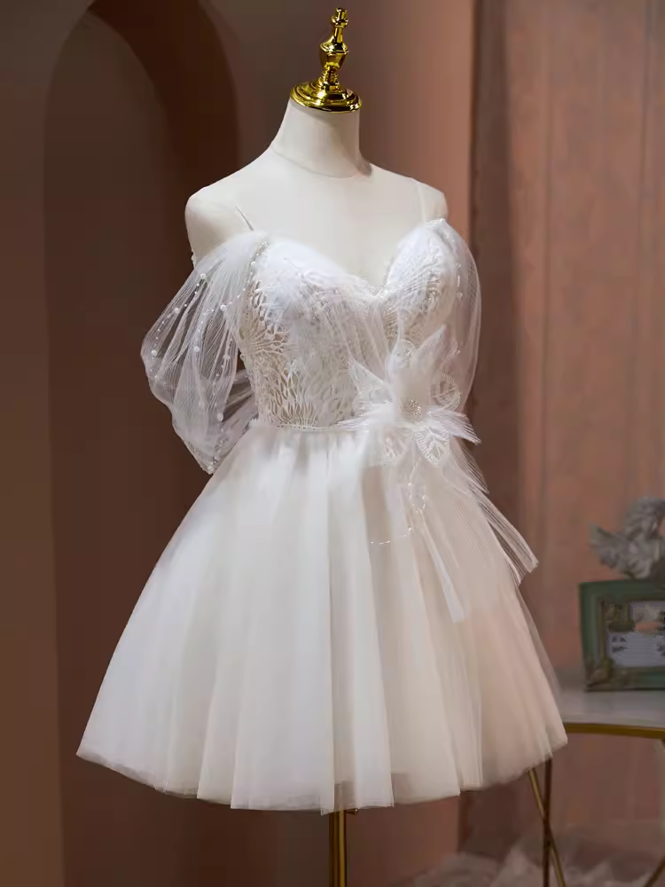 Sexy une ligne hors de l'épaule Tulle blanc robes de soirée courtes C967