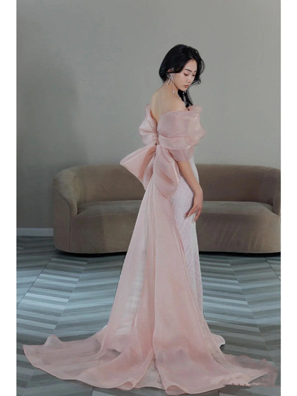 Robe de soirée longue à paillettes rose et bustier style sirène avec nœud C3450