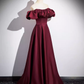 Robe de bal longue en satin bordeaux, simple, ligne A, sans bretelles, B180