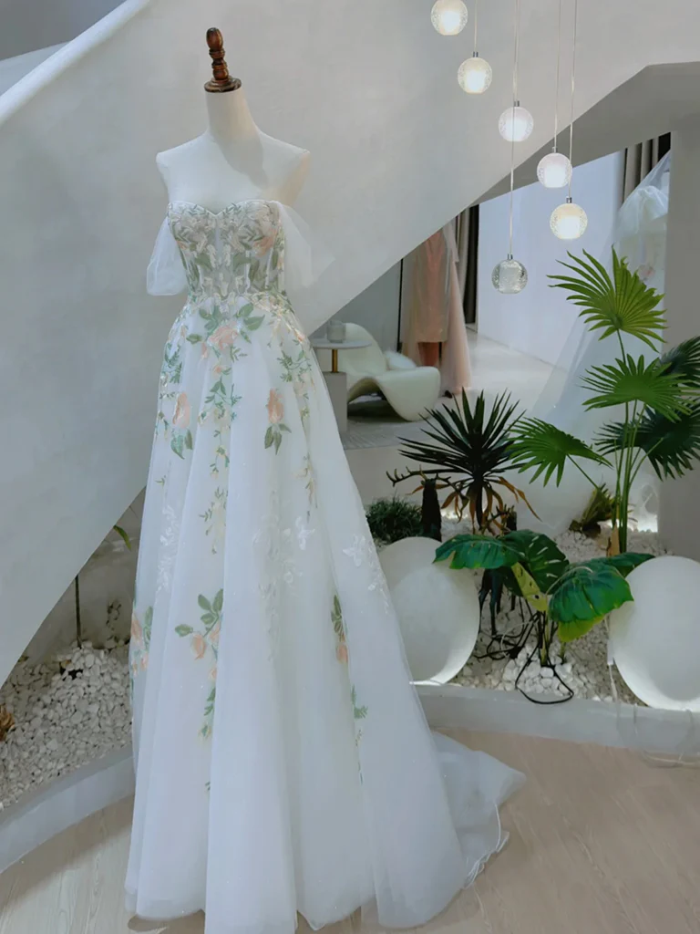 A-Line Off Shoulder Tulle Lace Applique White Long Prom Dress B232