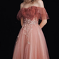 Robe de bal longue trapèze en dentelle et tulle bordeaux B240