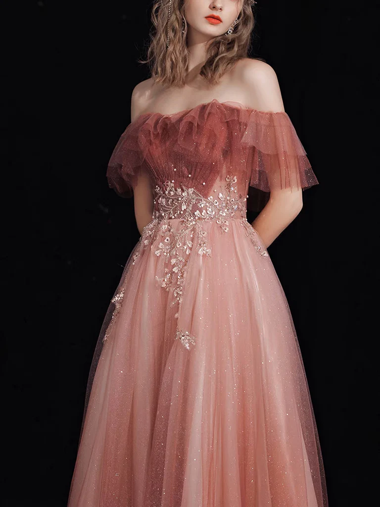 Robe de bal longue trapèze en dentelle et tulle bordeaux B240