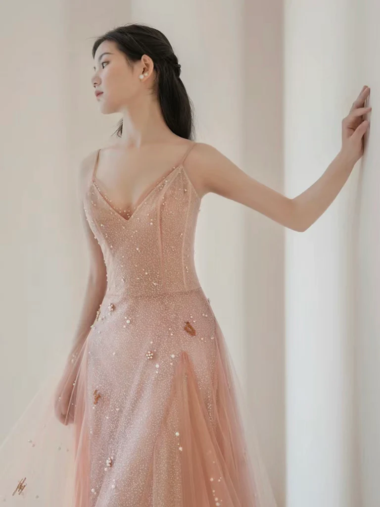 Robe de bal longue en tulle rose trapèze à col en V B244