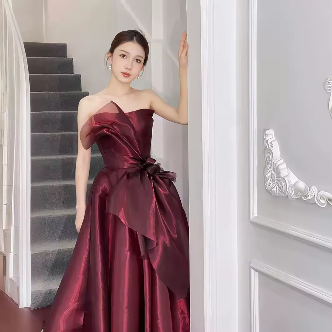 Robe de bal élégante sans bretelles en organza bordeaux longue robe de bal B503